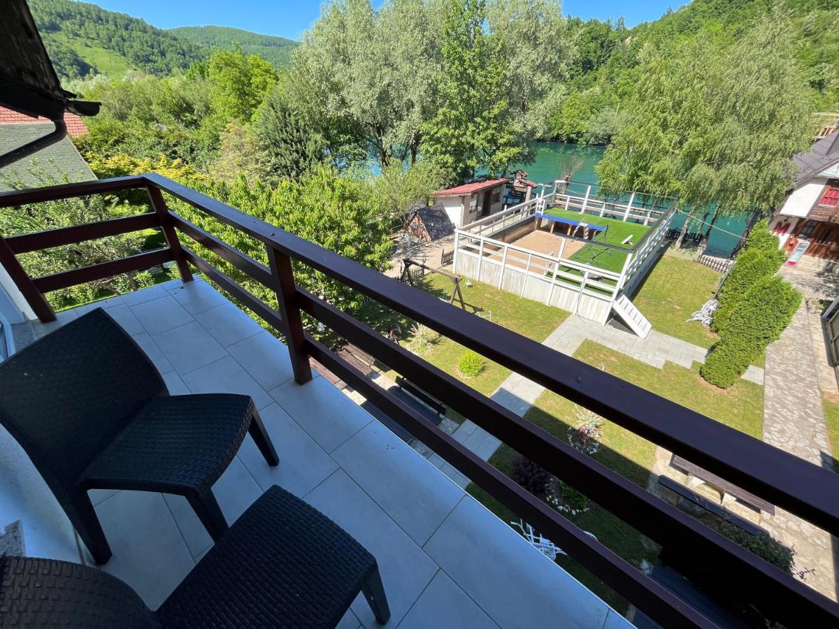 Rooms And Apartments Neron Bihac Lohovo Exterior foto